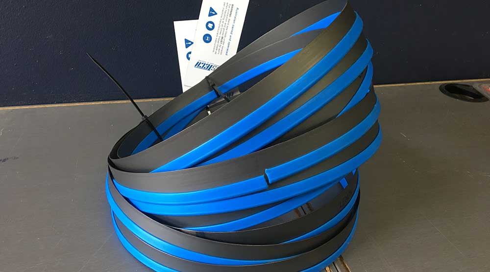 How to Fold a Bandsaw Blade (the Right Way)